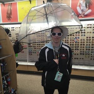 Meet your Posher, Julia